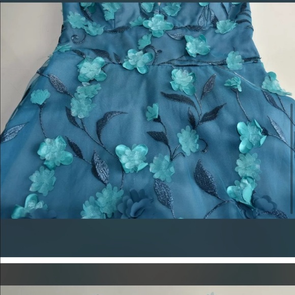 Marchesa Notte hi low 3D floral tiered dress - Picture 5 of 9